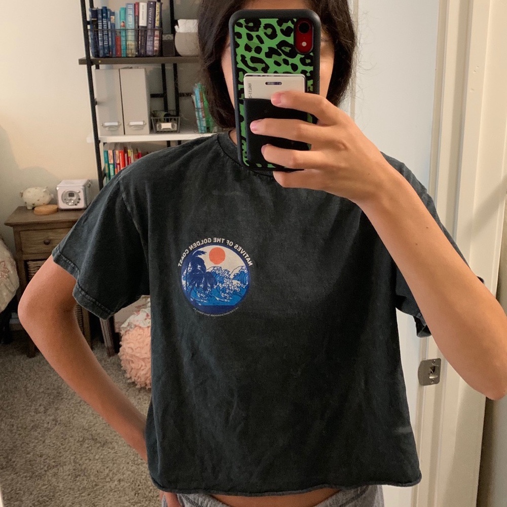 Cropped brandy Melville tee